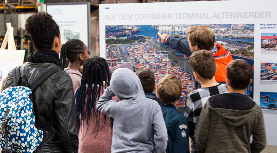 “Hafen-Scouts” explore maritime logistics (Foto)